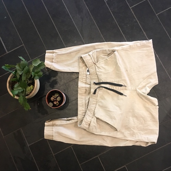 Bullhead Other - Make an offer!🙌🏼 Bullhead Demin Co tan joggers